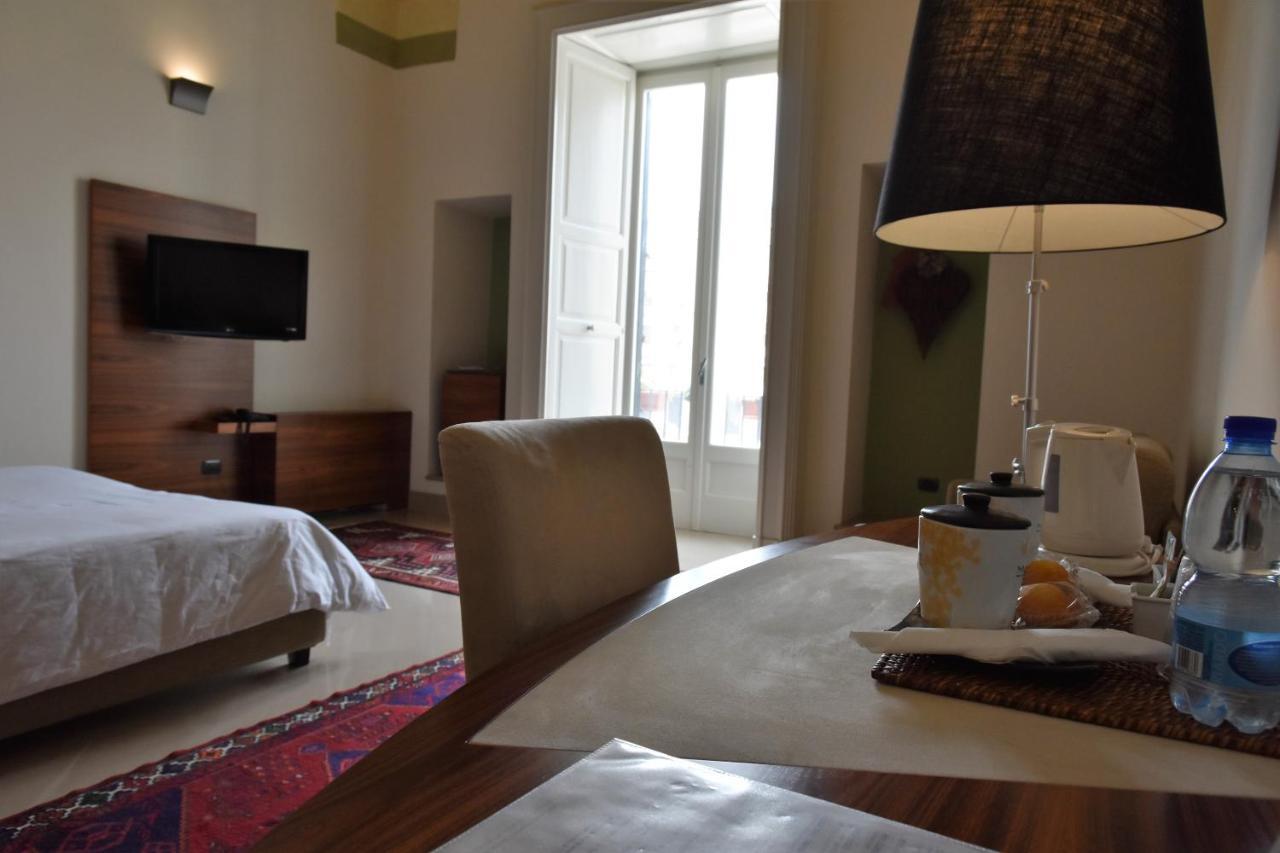 レッチェ アルヴィノ スイート アンド ブレックファースト Bed & Breakfast エクステリア 写真
